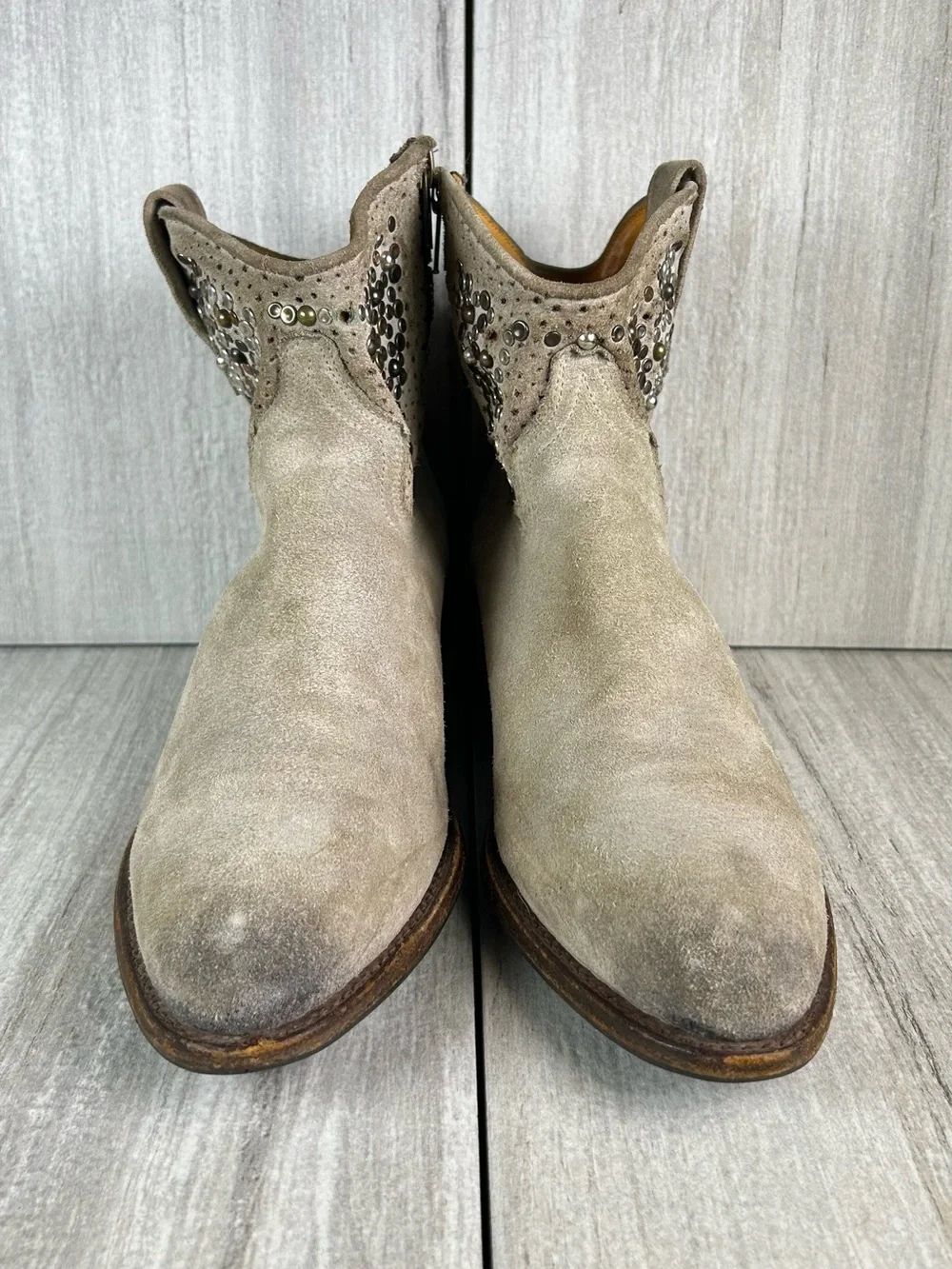 Frye Deborah Studded Distressed Stone Suede Western Bootie SideZip Women Size 10